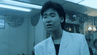 12.尽管您在身体上喷了古龙水,但我仍然可以隐约地闻到浮渣。