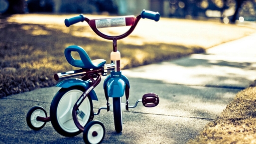 描述童年的句子