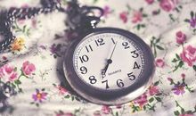 爱是一种遇见，不能等待，也不能准备