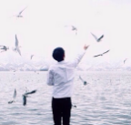 9.你从不试图弄清楚我的想法,但是你责怪我善变和难以理解。