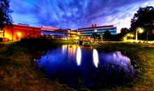 形容词玩的开心的句子