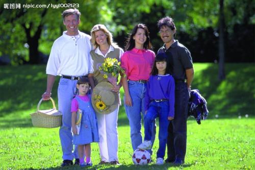 11.真正的安全感来自您对自己的信心，是您在每个阶段实现目标的基础。真正的归属感深深地存在于您的心中，掌控着自己的命运，因为最大的对手永远是我自己。一个人可以并且应该允许自己做的不是感到安全，而是能够接受不安全感的现实。