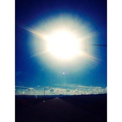 10.世界是如此之大,最难放弃的是忧虑。工作太忙了,想起了友谊人生如此漫长,快乐与你同在;有那么多麻烦,遇到麻烦时不要生气,祝您天天幸福快乐。