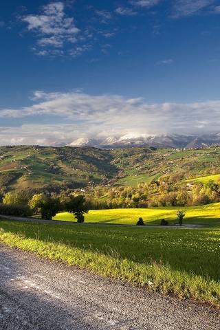 10.浓茶和淡米饭有什么意义？变老有什么意义？只要你在那里，幸福就在那里。