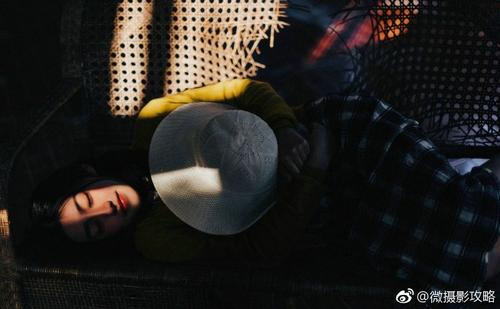 10.不管生活多么艰难，我都会尝试吃饭。