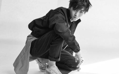 幽默的句子形容英俊