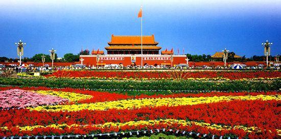 12.句子百科全书https://Www.1juzI.coM/夜晚太安静了,月光就像是用朦胧的银纱织成的雾,在叶子上,在柱子上,在藤椅的扶手上,人类庄严圣洁的光闪烁在他的脸上。大海似乎已经睡着了,我听到了海滩上柔和的浪潮的耳语。