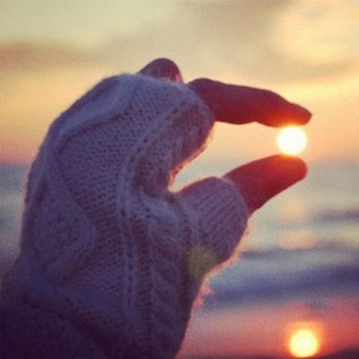 10.一个朋友的歌，他是最美丽的，一个朋友的酒，他是最醉的，一个朋友的心，我最清楚，一个朋友最终会离开，一个朋友是最难忘的，温柔的问候，你好吗远方的朋友，朋友，祝您安全。