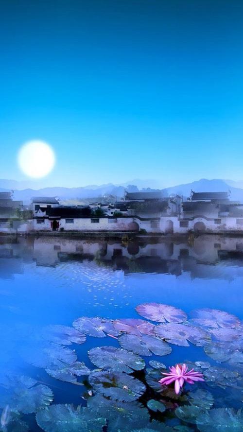 12.谁拥有坚强的手臂，多年来拥抱我们的情感徘徊？父母，亲戚