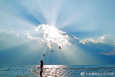 12.有些损失注定要注定，有些命运将永远不会结果。如果您爱一个人，那么您不一定拥有它。如果您有某人，您必须很好地爱她。