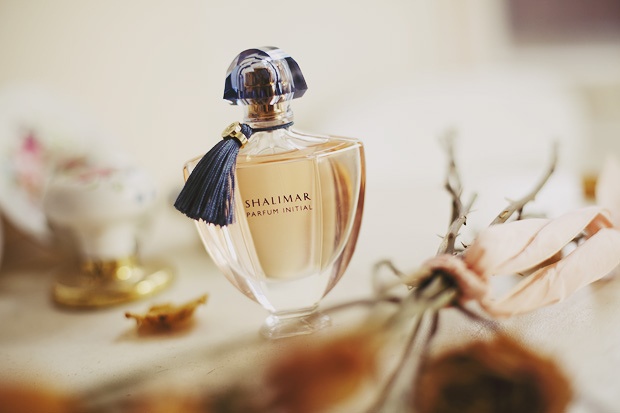 关于香水的审美句子