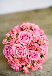 10.提议西百帝震惊，鬼母秋娇哭了。 -李贺，《春天广场的剑歌》