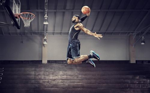 勒布朗·詹姆斯行情1