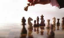 人生就像弈棋，一步失误，全盘皆输