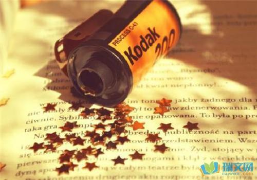 9.除了思考您和过去，我真的不知道该怎么办。我恳求你，希望你能回到我身边，但是你一次又一次地将我推开，一次又一次的抵抗。