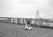 11.在我所爱的人的眼中，我只是广大人群中的路人。