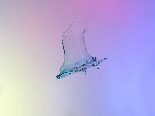 11.当我们勇往直前时，它会为我们加油，为我们加油，并为我们的成就而流泪。这是亲情。