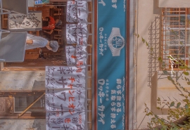 10.众所周知，有时候生活比电视连续剧更血腥，这使人们陷入困境。