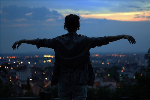 11.您给了我机会，我看到了希望，但我再次感到失望。等待是痛苦的。时间长了会慢慢抹去我想要的美丽，但即使我感到失望，我仍然必须等待。 ，很伤心，这就是价格。我不会再问您任何机会了，因为我害怕等待。