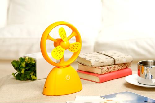 11.直到晚上，我想读一下我的亲戚，记住他们对我的爱，亲戚们没有等我回来，而是迈出了第一步。我们不知道何时流泪。