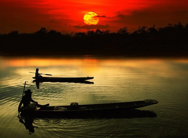 11.对孩子的爱很深,渴望回馈。强烈的爱带来了家庭的温暖