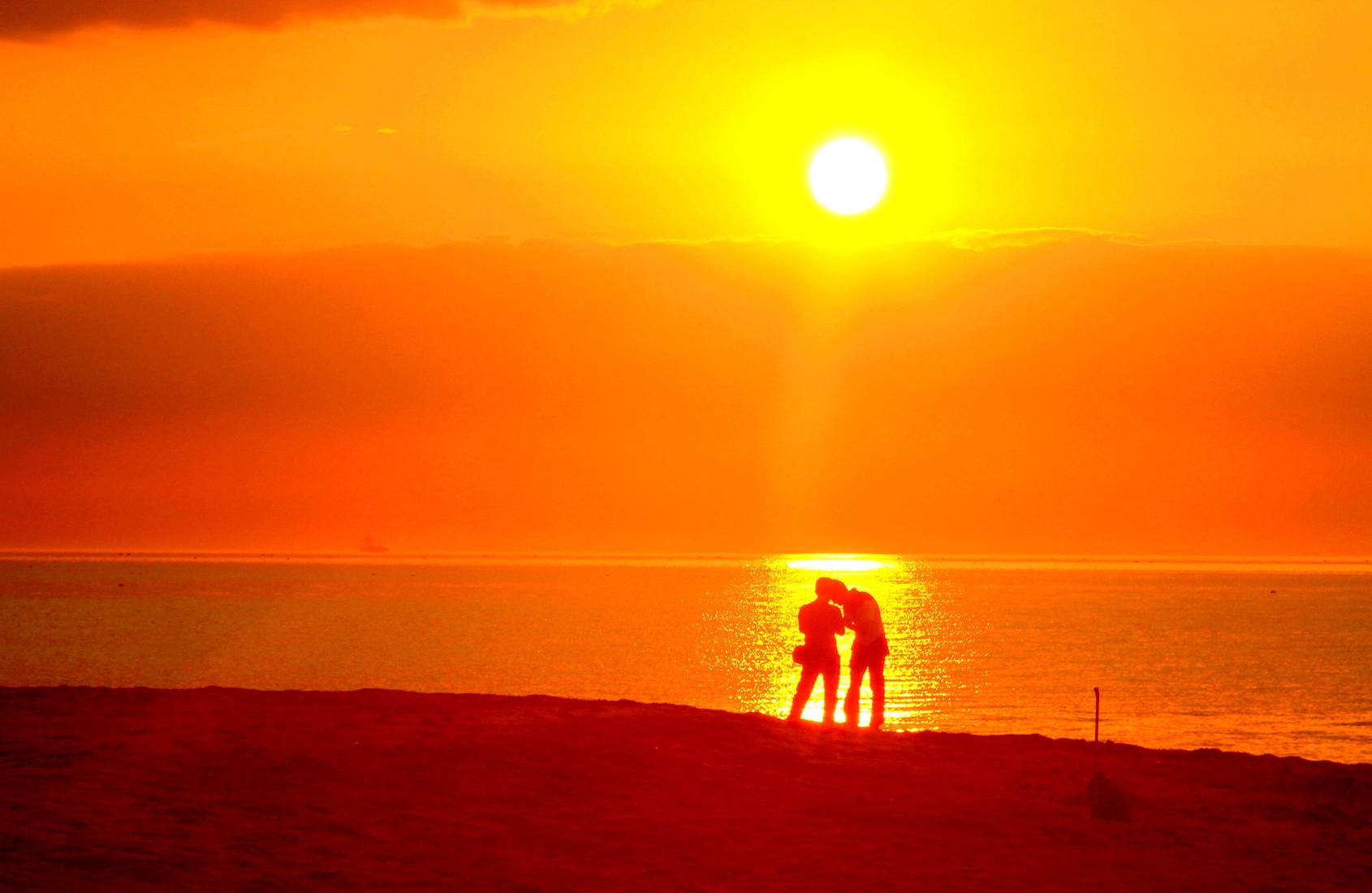 12.您想开心点什么?通常,您不会后悔。