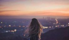 形容人笑很开心的句子