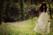 10.有些人如果喜欢就永远在一起,因为成为朋友比恋人需要更长的时间。