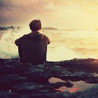 11.我一直想念的是你忘记的东西。只要你不露面,我就可以欺骗自己,直到我死。