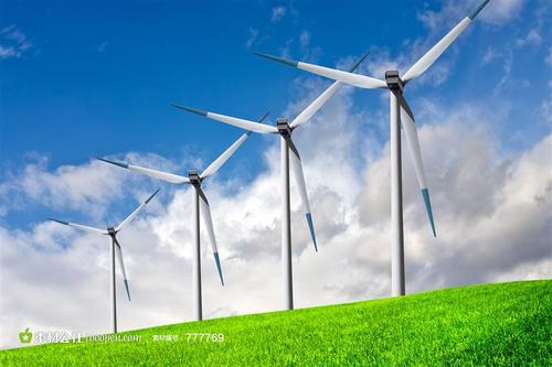 11.在这个悲伤而灿烂的三月中,我经历了我那瘦弱的青年,经历了三色堇,木棉花,微弱的欢乐,悲伤和无常。