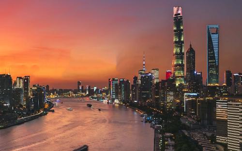 描述城市夜晚的句子