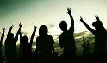 亲情友情爱情的句子