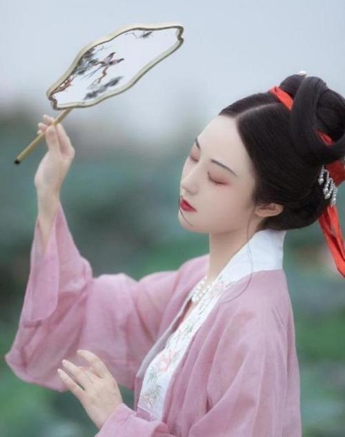 诗描写离别的爱情