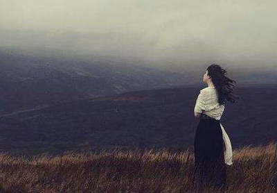 当疼痛触及心脏时,眼泪就会流下来