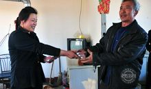 西施脸上出天花歇后语