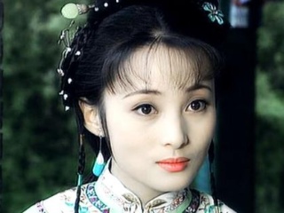 英雄是悲伤而美丽