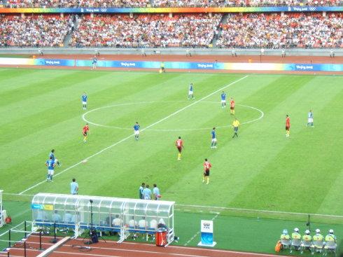 简短的霸气口号足球比赛