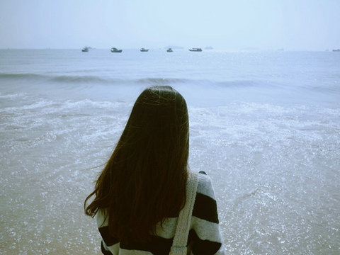 我不爱任何人说我爱了,以后我会让我的心跳平静