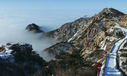 描述泰山的古代经文