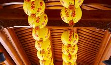 房梁上挂暖瓶歇后语