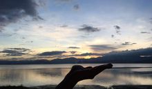 描写夕阳西下的段落