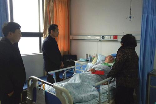 对同事生病的同情信息