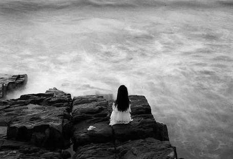 每个人都有自己的孤独感，每个人都尽自己最大的努力1