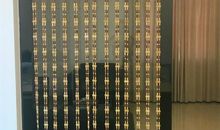 墙上挂帘子歇后语