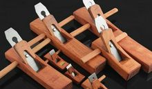 木匠的刨子歇后语