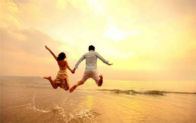 形容爱情的句子：爱情永远隐藏在温柔的心中