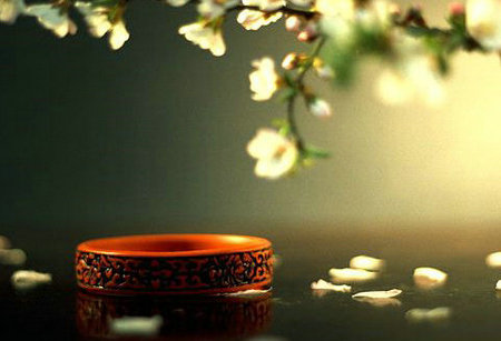 只有学习如何从急流中退缩并放开手脚，您才能一路过上舒适的生活