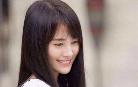 人们应该努力工作，以发现自己的生存价值，并设法取悦自己。