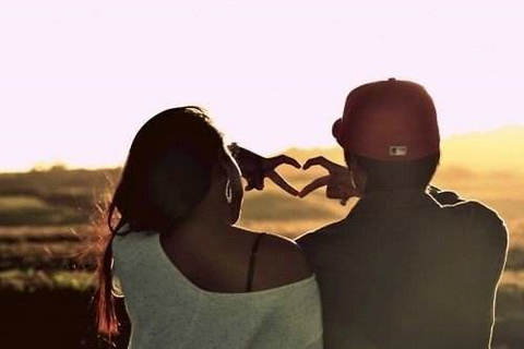 关于爱情的审美句子：记住爱情的原始面貌，不要为爱情而迷路1