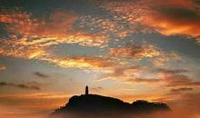 人生就是这样，起起落落，有快乐有悲伤